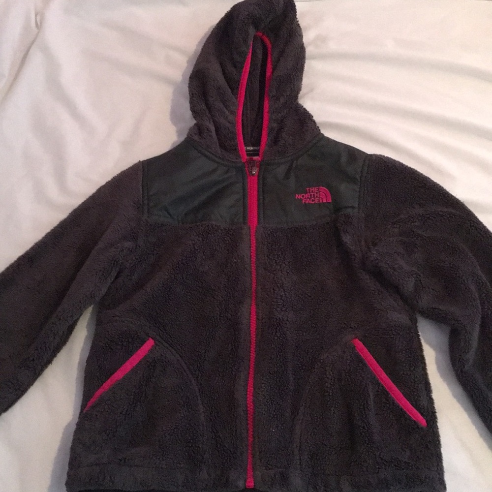 Girls Black North Face jacket